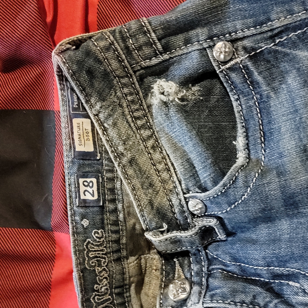 Jeans - Picture 4 of 5